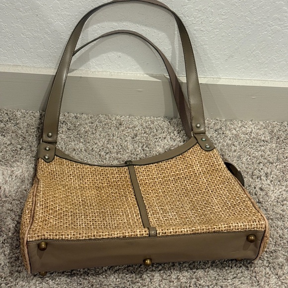 Vintage Tan and Brown Woven Shoulder Bag with Leather Trim - Picture 4 of 8